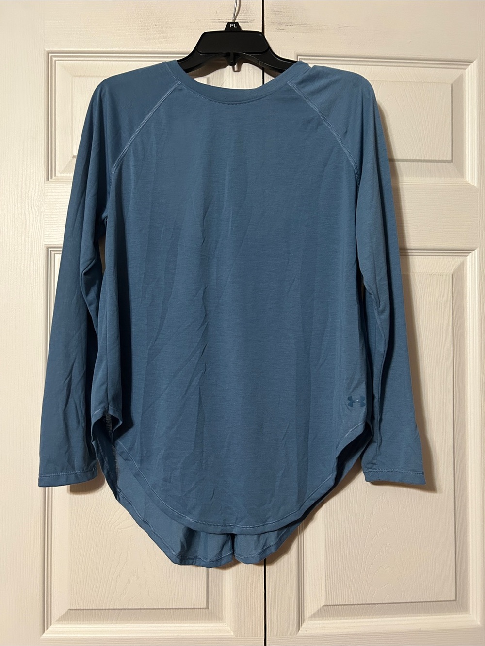 New Under Armour - Med - Women's Slate Blue LSleeve Performance Tee, Cute Back